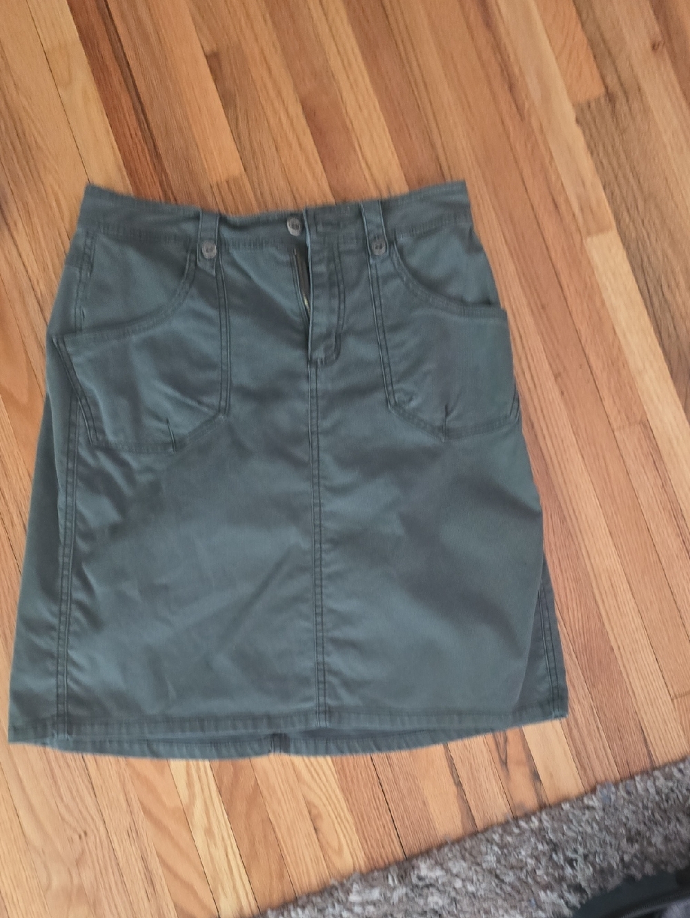 Gloria Vanderbilt Dark Olive Green Mini Skirt with Front Patch Pockets
